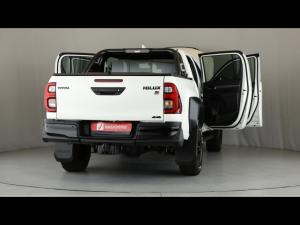 Toyota Hilux 2.8GD-6 double cab 4x4 GR-Sport - Image 9