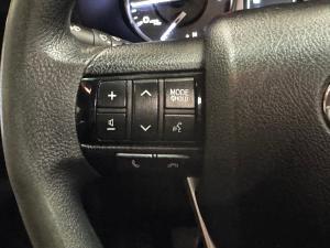 Toyota Hilux 2.4GD-6 Xtra cab Raider manual - Image 9