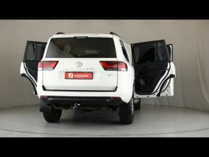 Toyota Land Cruiser 300 3.3D GX-R - Image 9