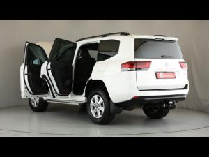 Toyota Land Cruiser 300 3.3D GX-R - Image 10