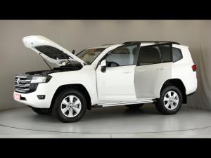 Toyota Land Cruiser 300 3.3D GX-R - Image 12