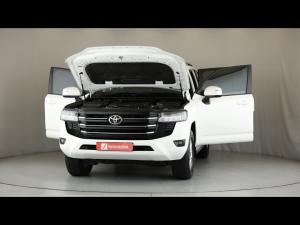 Toyota Land Cruiser 300 3.3D GX-R - Image 13