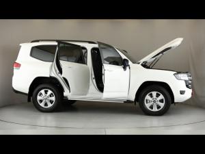 Toyota Land Cruiser 300 3.3D GX-R - Image 15