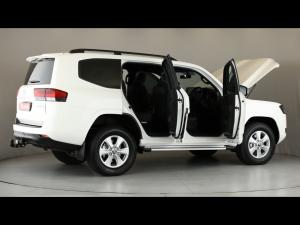 Toyota Land Cruiser 300 3.3D GX-R - Image 16