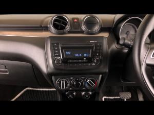 Suzuki Swift 1.2 GL auto - Image 24