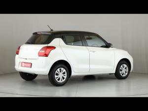Suzuki Swift 1.2 GL auto - Image 2