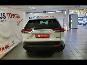 Toyota RAV4 2.0 GX auto - Image 5