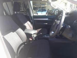 Toyota Hilux 2.8GD-6 48V double cab Raider - Image 15