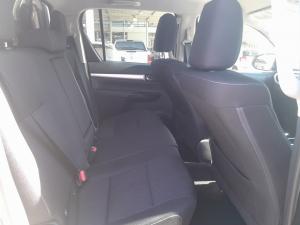Toyota Hilux 2.8GD-6 48V double cab Raider - Image 16