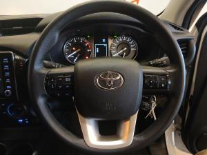 Toyota Hilux 2.4GD-6 double cab 4x4 Raider auto - Image 8