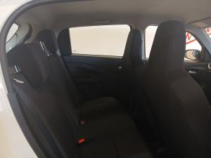 Toyota Vitz 1.0 XR auto - Image 13