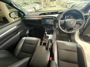 Toyota Hilux 2.8 GD-6 RB Legend automaticE/CAB - Image 6