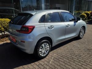 Toyota Starlet 1.5 Xi - Image 2