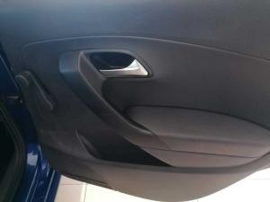 Volkswagen Polo Vivo 1.6 Comfortline TIP - Image 16