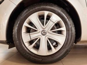 Renault Clio IV 900T Blaze LTD Edition 5-Door - Image 10