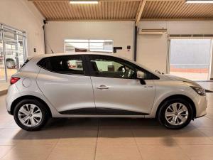Renault Clio IV 900T Blaze LTD Edition 5-Door - Image 6