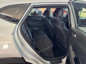 Hyundai Tucson 2.0 Premium - Image 12
