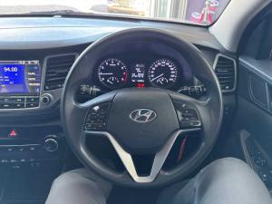 Hyundai Tucson 2.0 Premium - Image 16