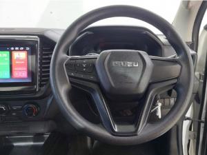 Isuzu D-Max 1.9TD single cab L auto - Image 11