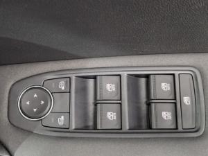 Renault Captur 1.3 Turbo Zen - Image 16