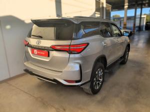 Toyota Fortuner 2.4GD-6 auto - Image 4