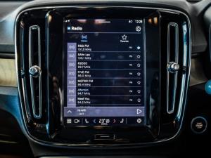 Volvo XC40 B3 Essential - Image 16
