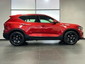 Volvo XC40 B3 Essential - Image 2