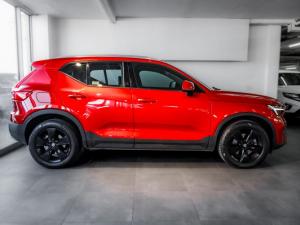 Volvo XC40 B3 Essential - Image 2