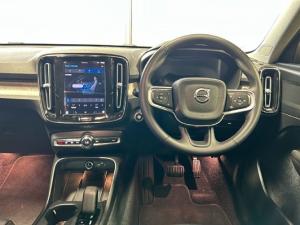 Volvo XC40 B3 Essential - Image 5