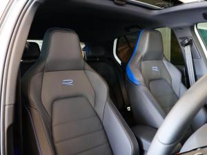 Volkswagen Golf R - Image 19