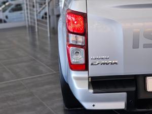 Isuzu D-Max 1.9TD double cab LS auto - Image 4