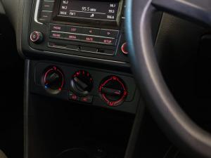 Volkswagen Polo Vivo hatch 1.4 Trendline - Image 11