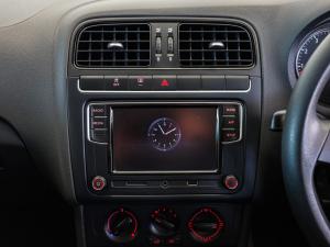 Volkswagen Polo Vivo hatch 1.6 Comfortline auto - Image 10