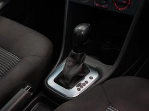Volkswagen Polo Vivo hatch 1.6 Comfortline auto - Image 12