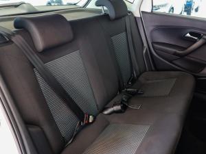 Volkswagen Polo Vivo hatch 1.6 Comfortline auto - Image 15