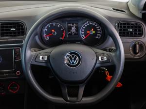 Volkswagen Polo Vivo hatch 1.6 Comfortline auto - Image 6
