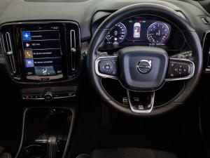 Volvo XC40 T3 R-Design auto - Image 10