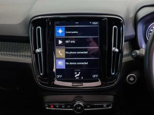 Volvo XC40 T3 R-Design auto - Image 11