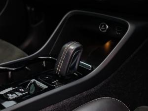 Volvo XC40 T3 R-Design auto - Image 12