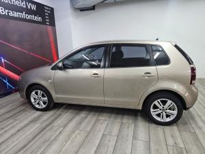 Volkswagen Polo Vivo hatch 1.6 Comfortline - Image 14