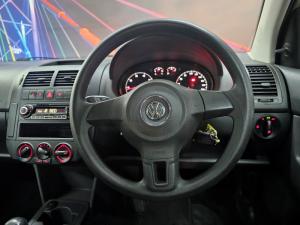Volkswagen Polo Vivo hatch 1.6 Comfortline - Image 6