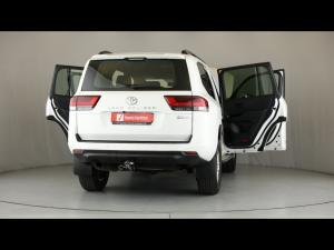 Toyota Land Cruiser 300 3.3D GX-R - Image 11