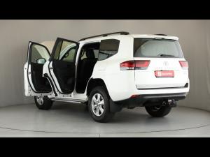 Toyota Land Cruiser 300 3.3D GX-R - Image 12