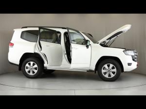 Toyota Land Cruiser 300 3.3D GX-R - Image 17