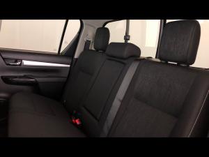 Toyota Hilux 2.8GD-6 double cab Raider auto - Image 9