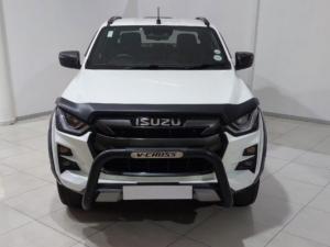 Isuzu D-Max 3.0TD double cab V-Cross 4x4 - Image 9