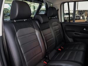 Volkswagen Amarok 2.0BiTDI double cab Highline auto - Image 15