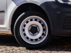 Volkswagen Caddy Maxi 2.0TDI panel van - Image 5