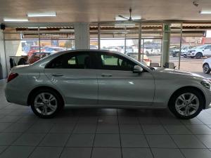 Mercedes-Benz C180 automatic - Image 4