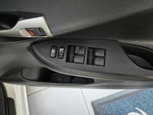 Toyota Corolla Quest 1.6 automatic - Image 17